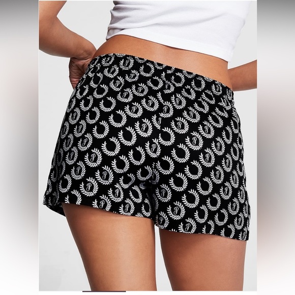 Pink vs Sherpa tote and sleep boxy size medium - Picture 9 of 12